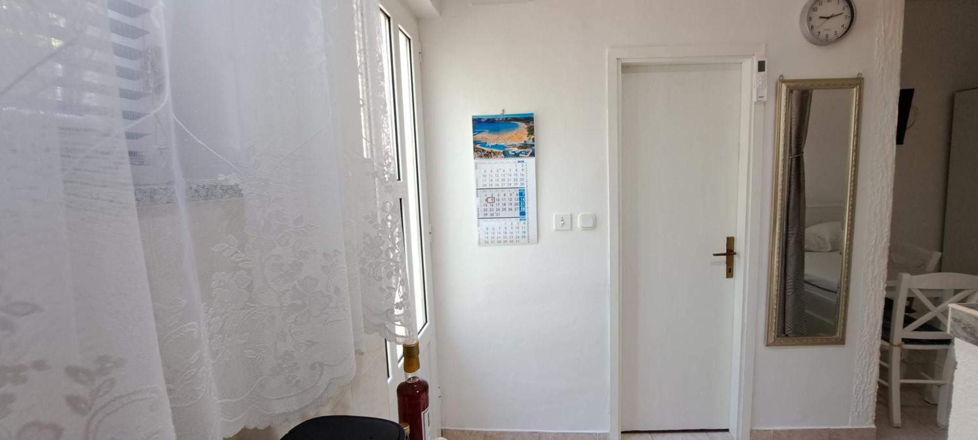 Apartmani Ana-Lora Lopar Eksteriør bilde
